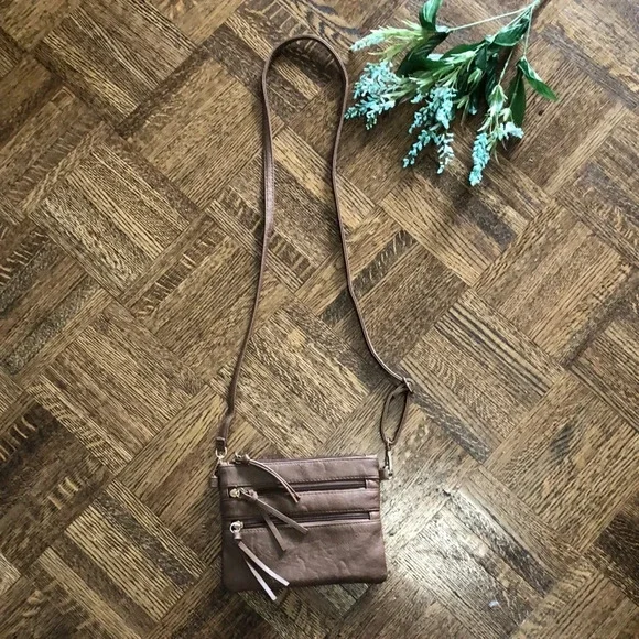 FIORELLI Shoulder|Wristlet bag 🌼 - Picture 1 of 7